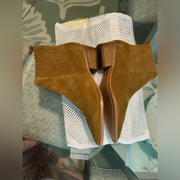 Marc Fisher LTD Yarita Pointed Toe Booties classic comfy styler outdoor NWOT - Picture 3 of 7